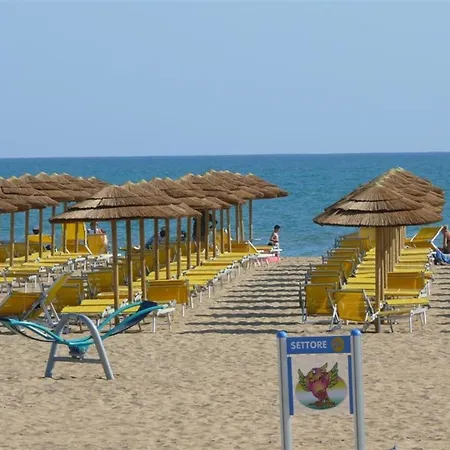 Fuer 5 Personen Ca 35 Qm In Bibione, Adriakueste Italien Und Umgebung - B63269 Apartment