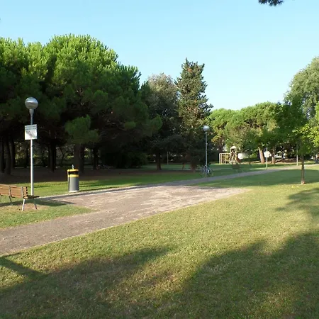 Apartment Fuer 5 Personen Ca 35 Qm In Bibione, Adriakueste Italien Und Umgebung - B63269